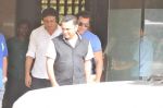 Salman Khan snapped with family in Mumbai on 20th Aug 2013 (27).JPG